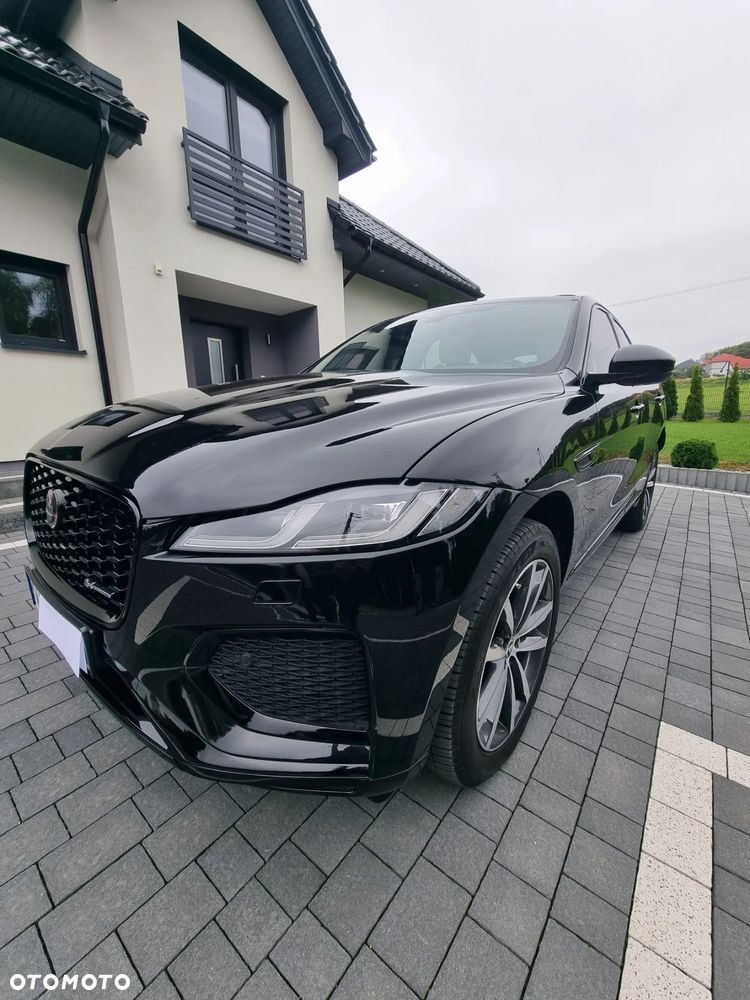 Jaguar F-Pace P250 AWD R-Dynamic S - 4
