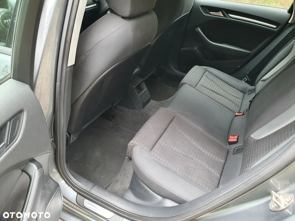 Audi A3 Sportback - 14