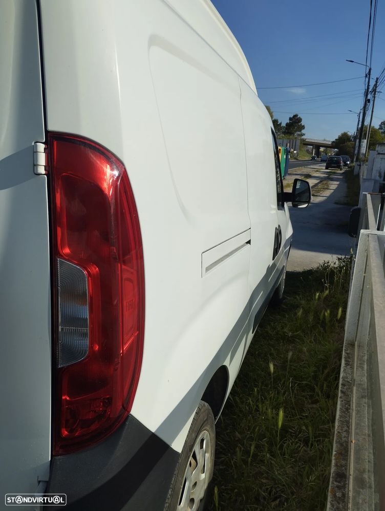 Fiat Doblo XL 120cv - 10