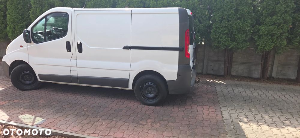 Opel VIVARO 2.5 dci - 5