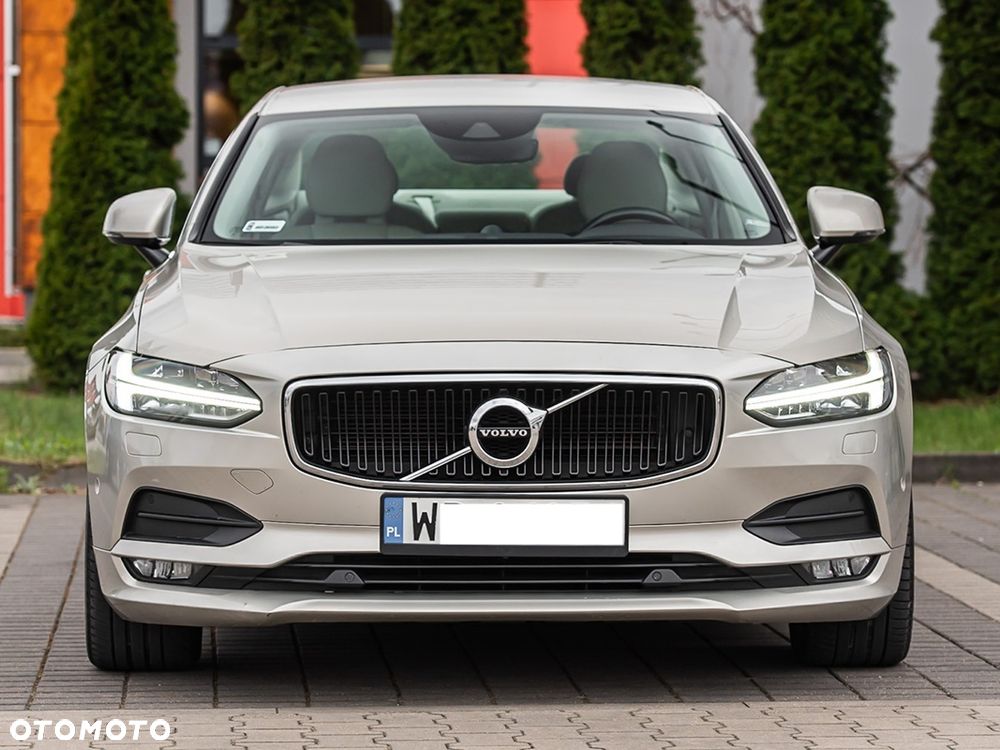 Volvo S90 D5 AWD Momentum - 4