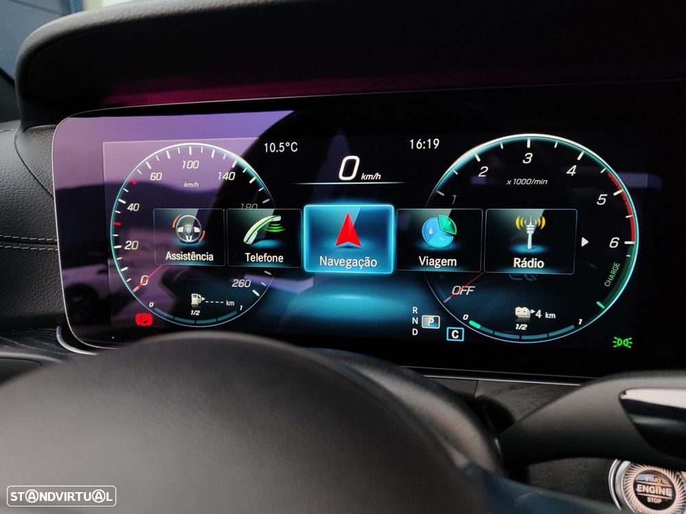 Mercedes-Benz E 300 de AMG Line - 23