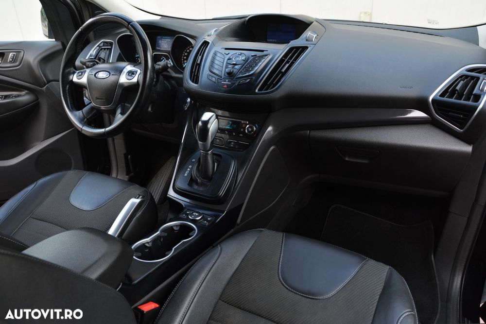 Ford Kuga 2.0 TDCi 4WD Powershift Titanium - 9
