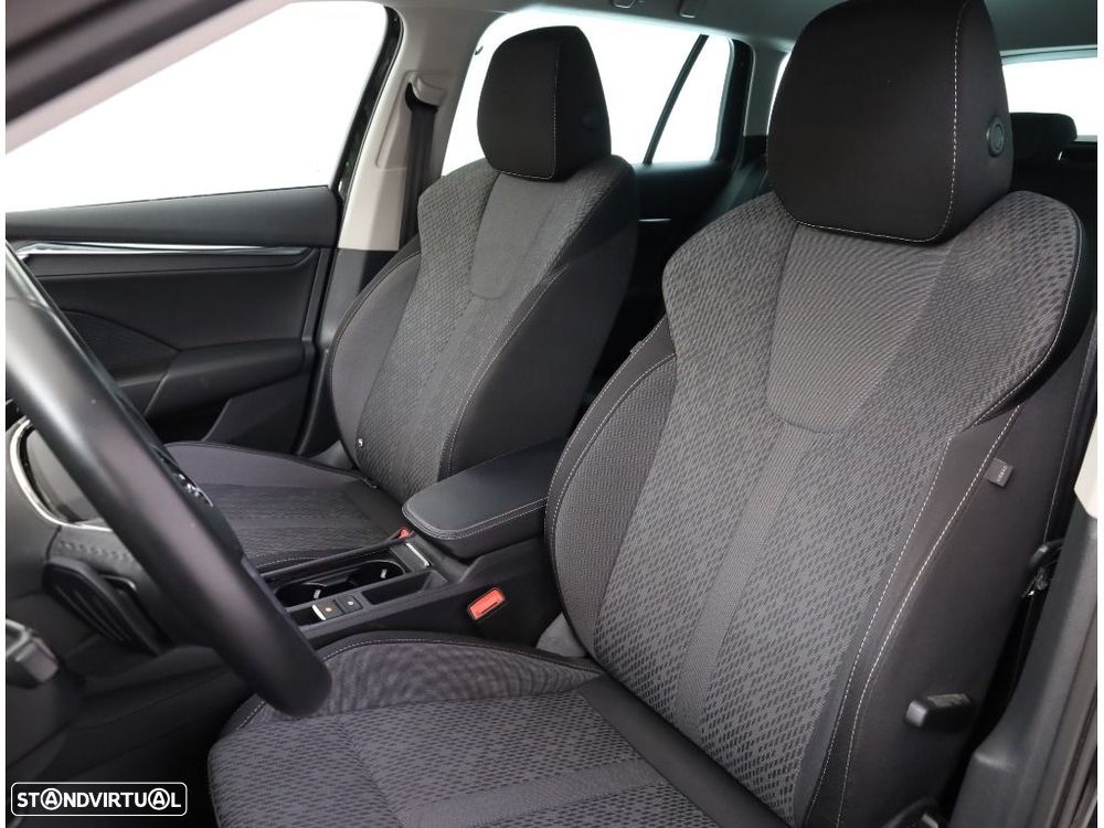 Skoda Octavia Break 1.4 TSi iV Ultra DSG - 8