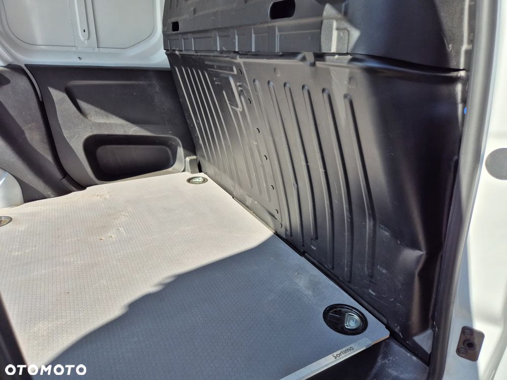 Opel Combo - 26
