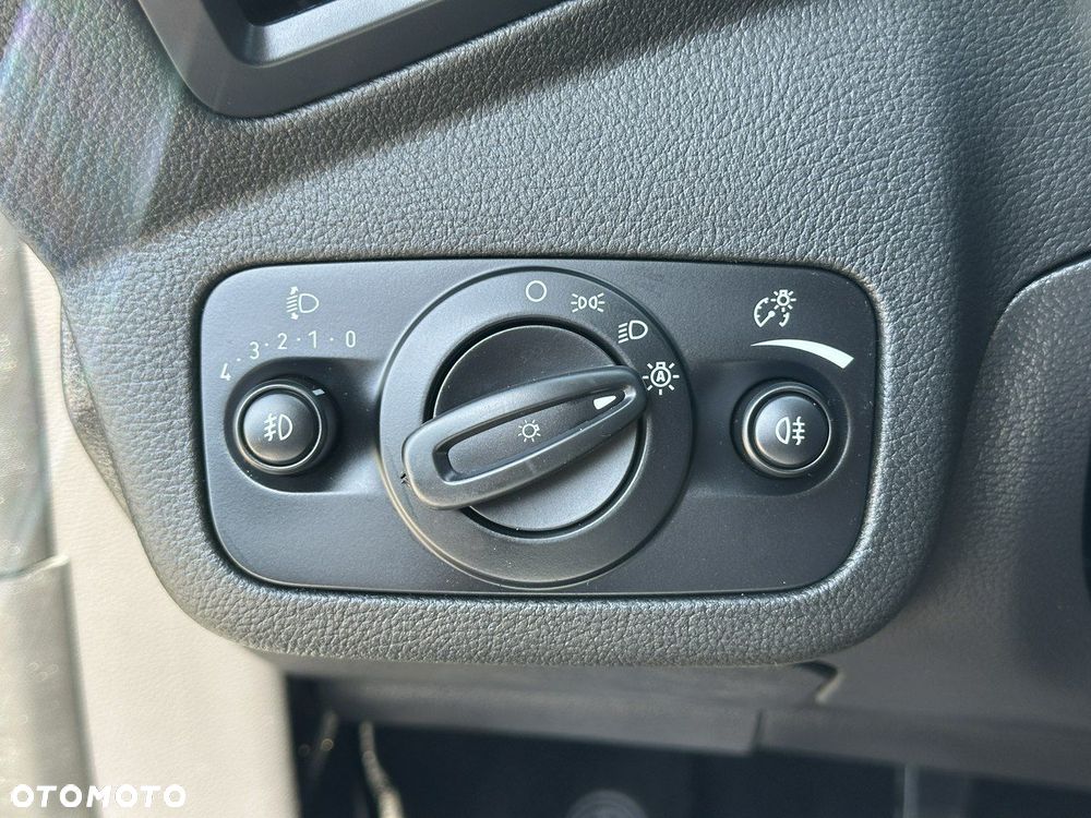 Ford Kuga 1.5 EcoBoost 2x4 ST-Line - 17