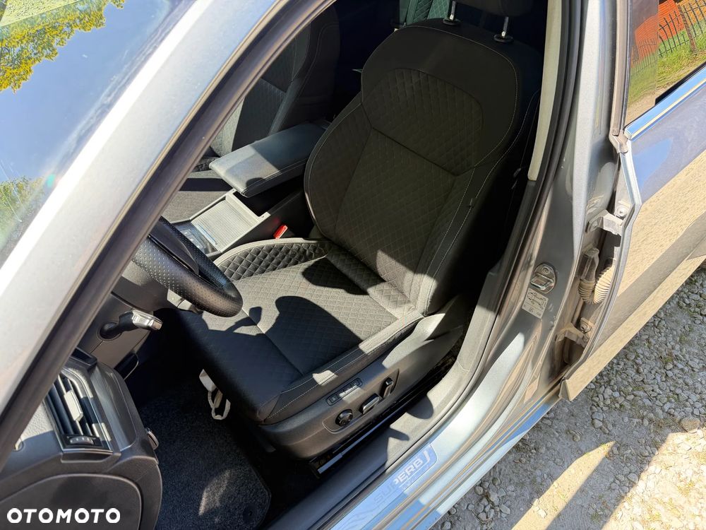 Skoda Superb 2.0 TDI Style DSG - 7