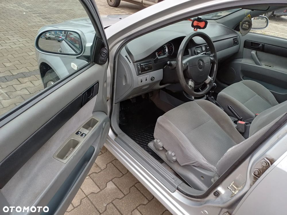 Chevrolet Lacetti - 6