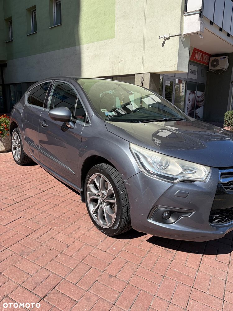 Citroën DS4 1.6 THP SoChic MCP - 4