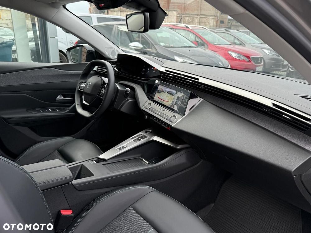 Peugeot 308 1.2 mHEV Allure S&S e-DCS6 - 27