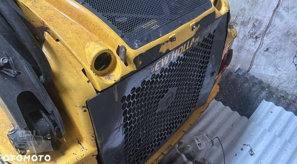 New Holland L218 - 5