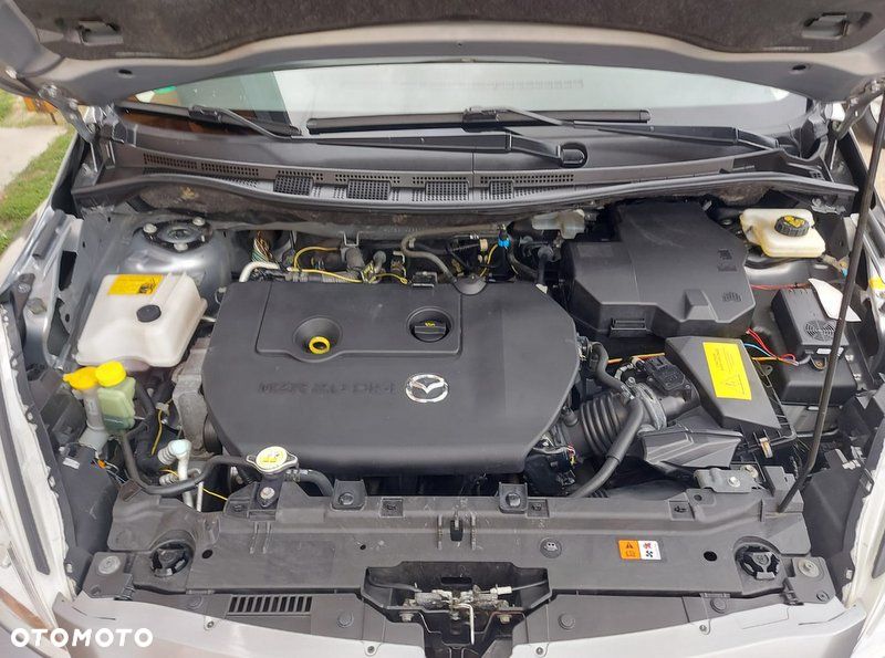 Mazda 5 - 8