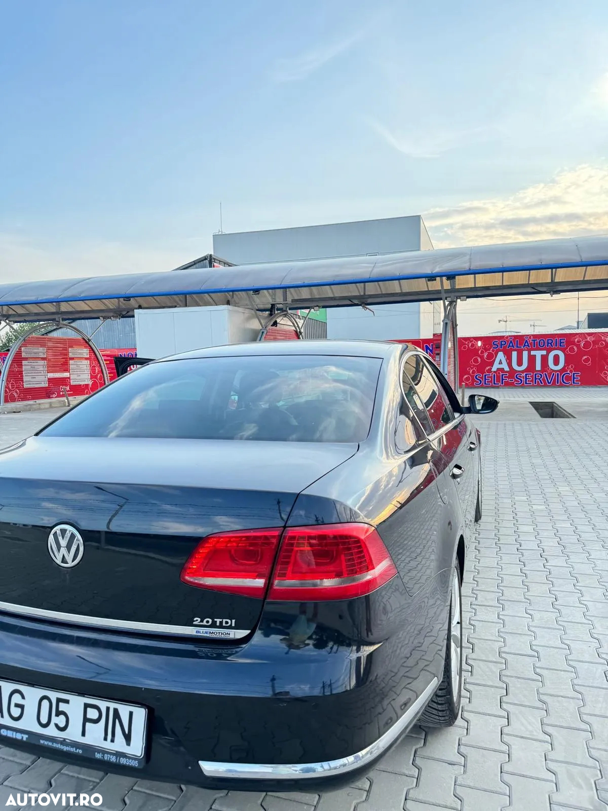 Volkswagen Passat Variant 2.0 TDI Blue TDI Highline - 4