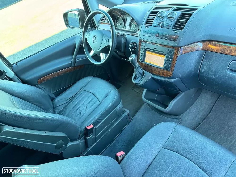 Mercedes-Benz Viano 2.2 CDI Ambiente Longo Auto. — fotografia 16