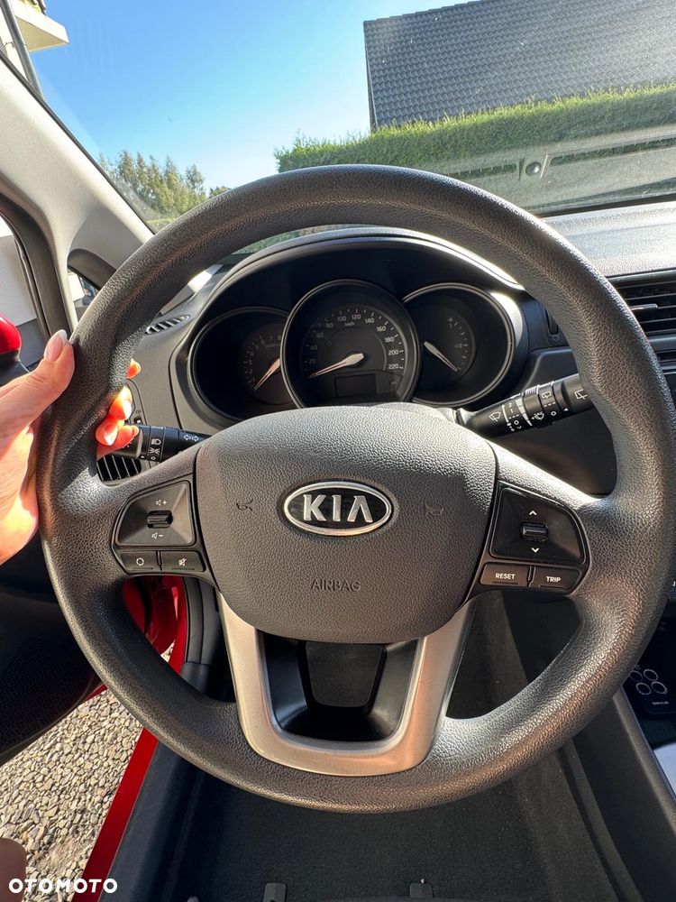 Kia Rio 1.2 M - 15