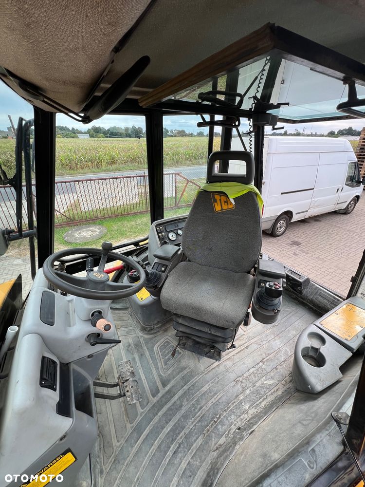 JCB 4cx - 11