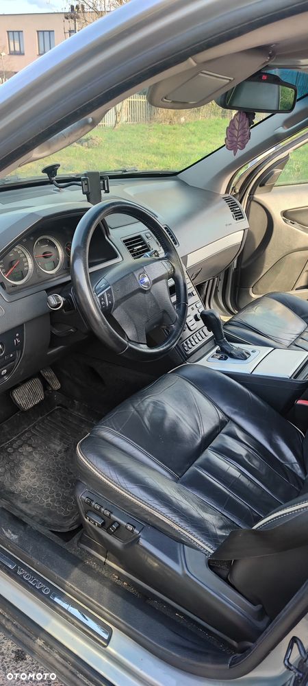 Volvo XC 90 D5 AWD Momentum - 11