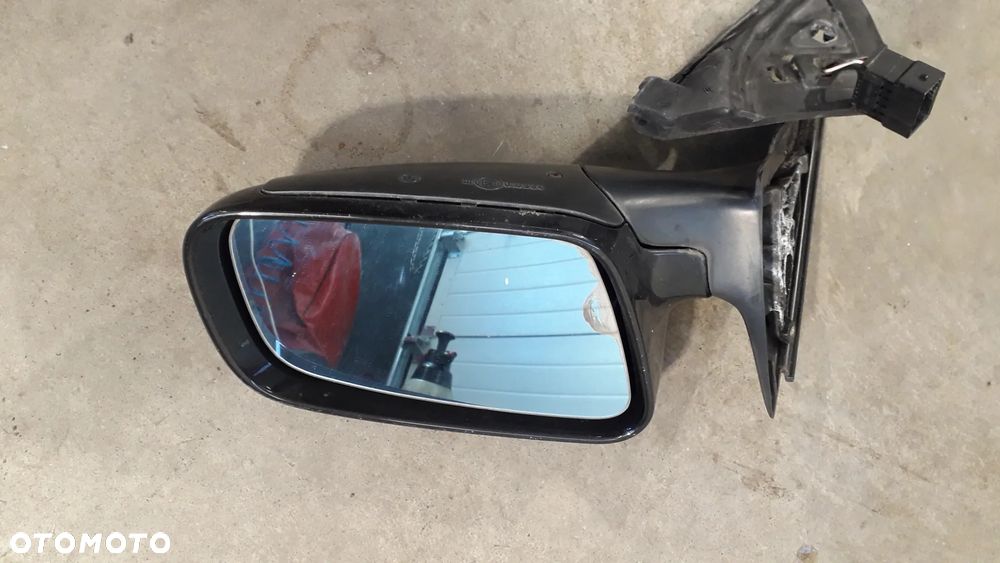 lusterko prawe LZ9W A3 8L 1.6 lift - 2