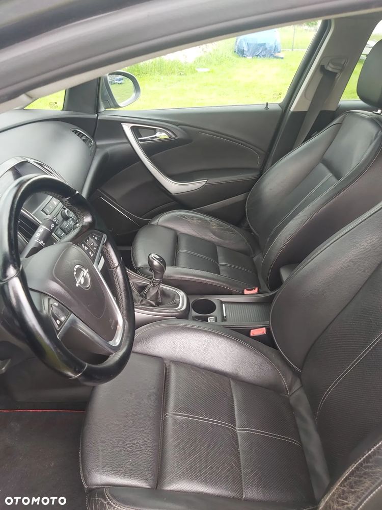 Opel Astra 1.4 Turbo Cosmo - 24