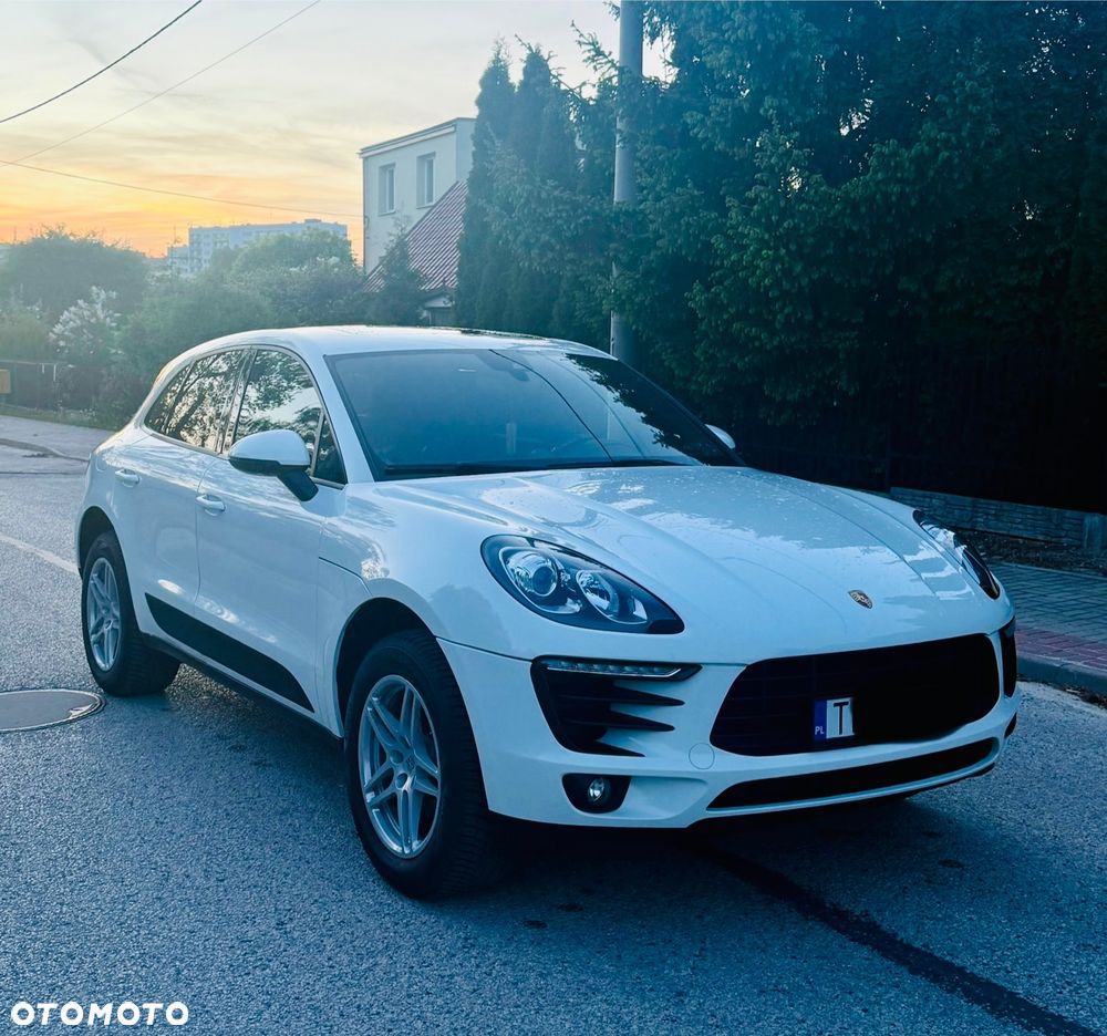 Porsche Macan - 1