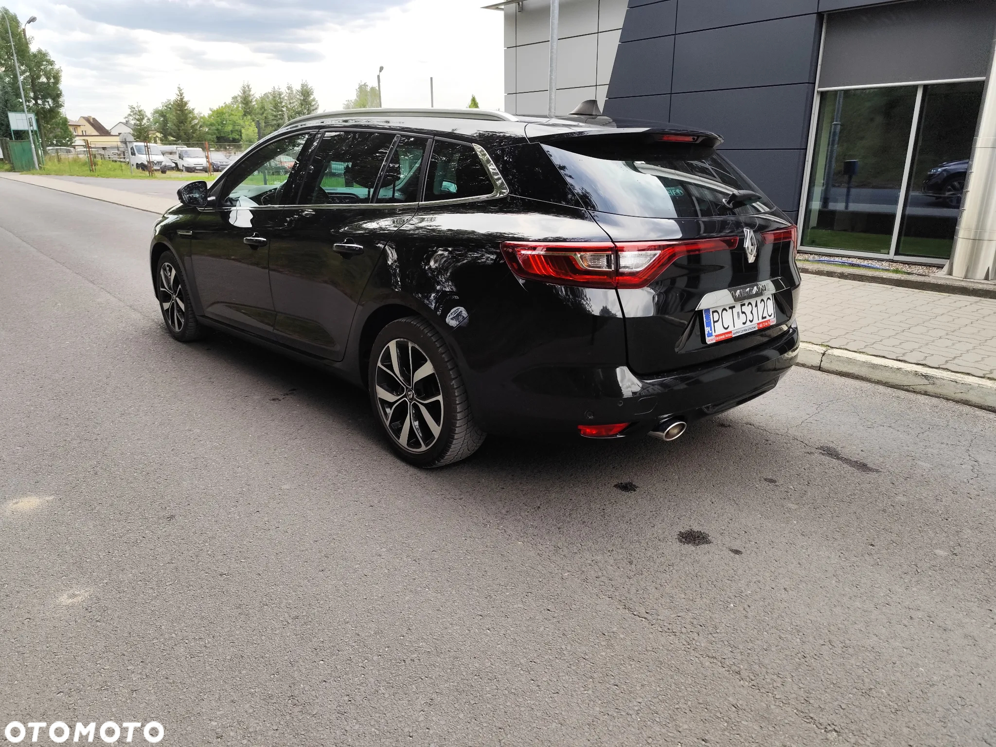 Renault Megane Grandtour ENERGY TCe 160 EDC BOSE EDITION - 3