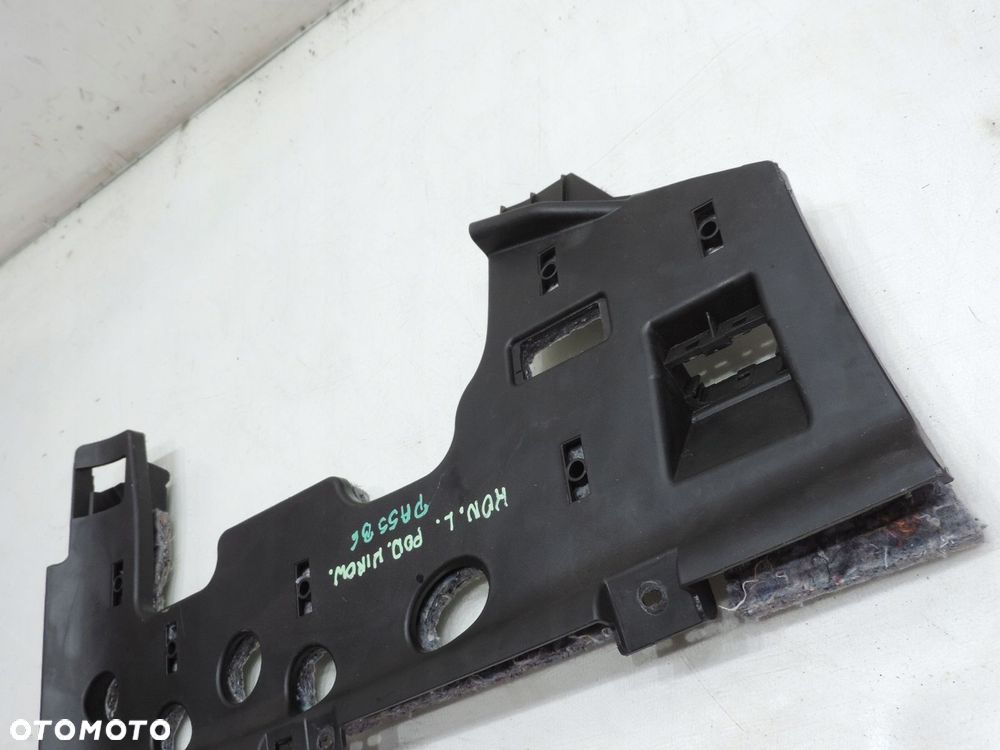 OSŁONA POD KONSOLĘ VW PASSAT B6 - 3