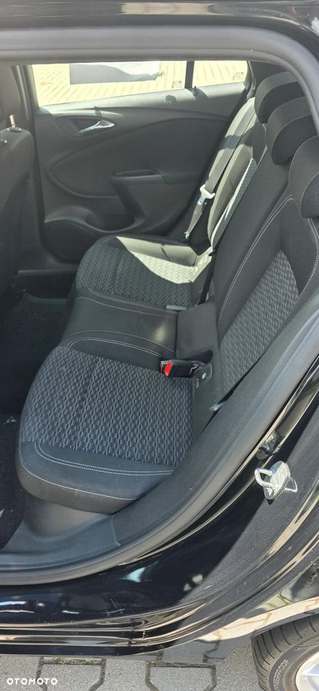 Opel Astra 1.6 CDTI Dynamic S&S - 12