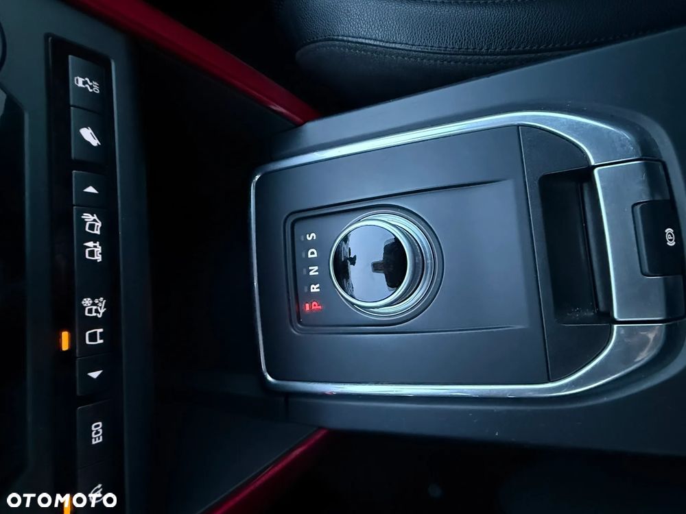 Land Rover Discovery Sport 2.0 TD4 HSE - 21