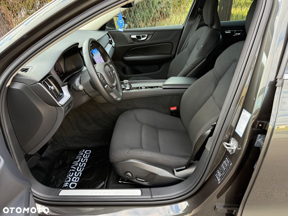 Volvo V60 B4 D Core - 26
