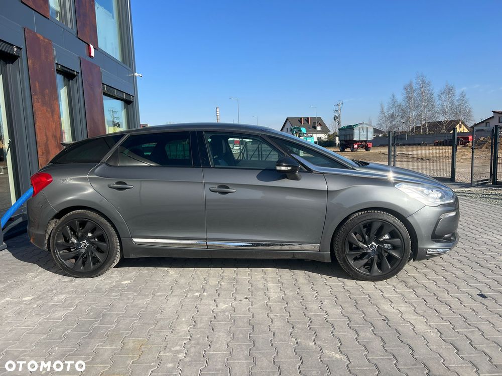 Citroën DS5 Hybrid4 EGS6 SportChic - 14
