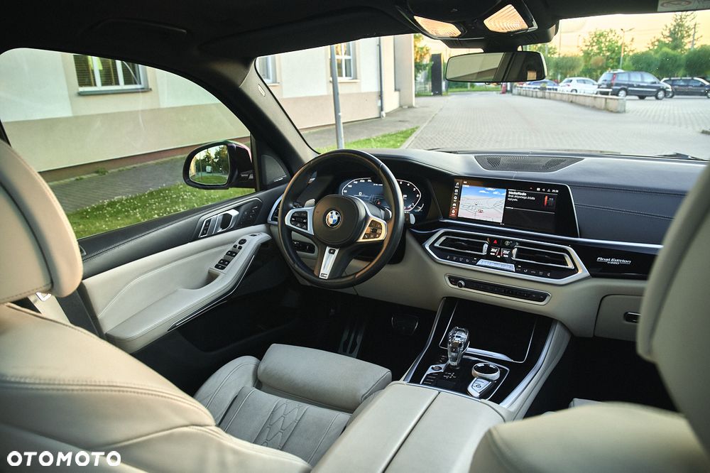 BMW X5 M M50d - 32