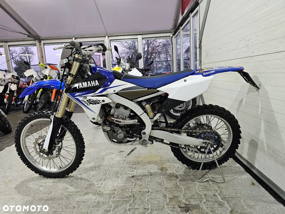 Yamaha YZF - 9