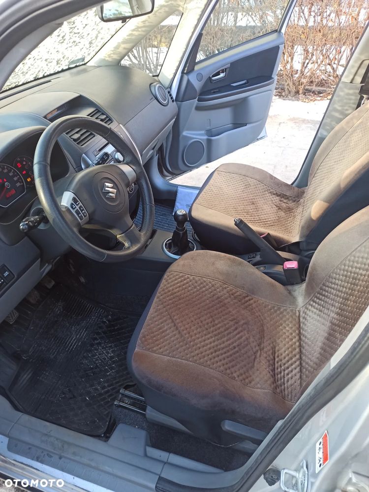 Suzuki SX4 1.6 GLX / Comfort - 5