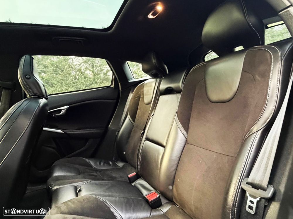Volvo V40 D2 R Design - 12
