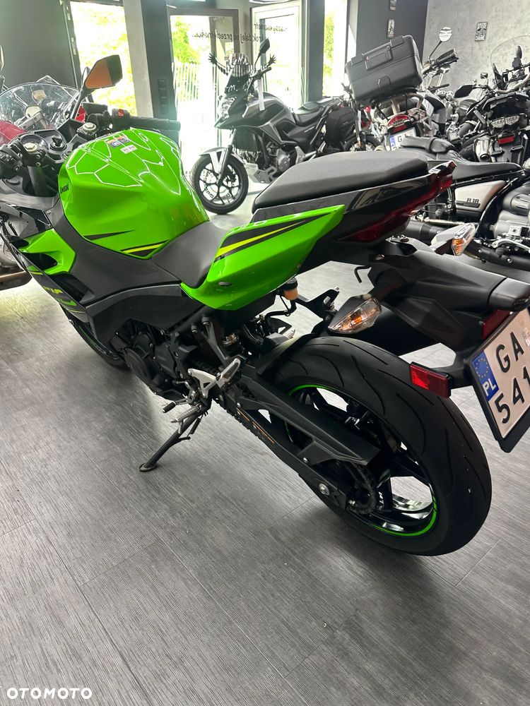 Kawasaki Ninja - 7