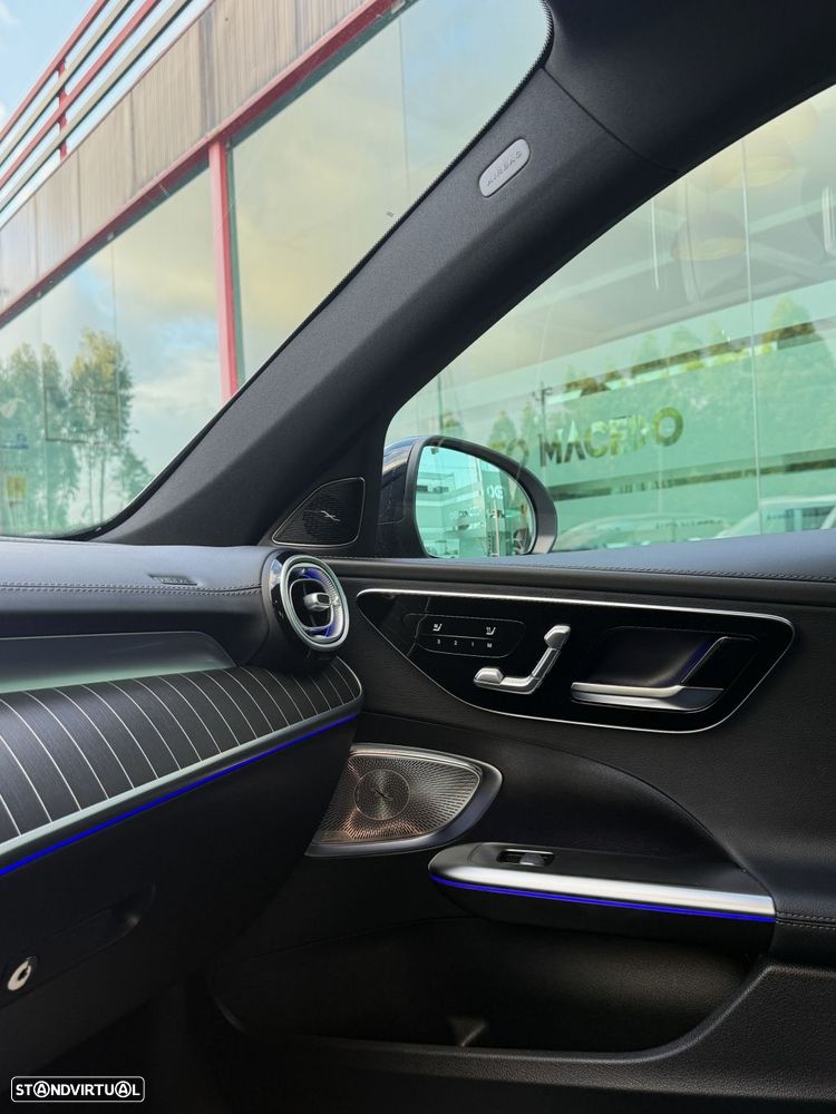 Mercedes-Benz C 300 e AMG Line - 18