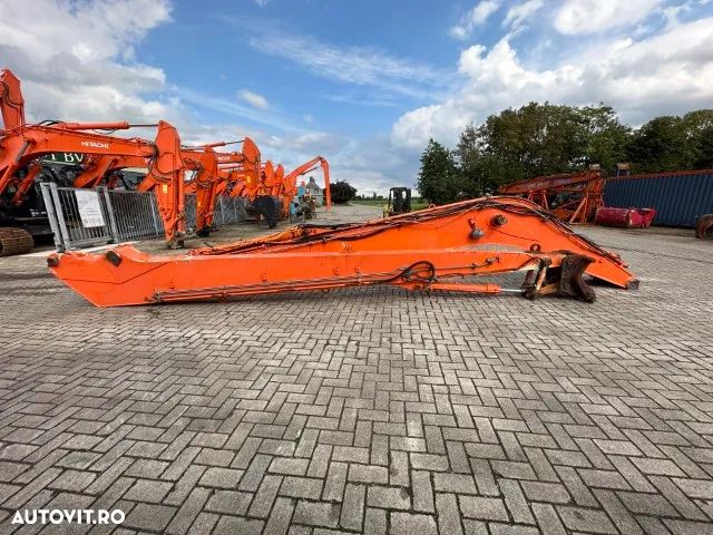 Brat lung excavator hitachi - 2