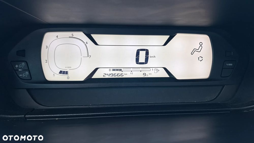 Citroën C4 Picasso 1.6 BlueHDi MoreLife S&S - 18