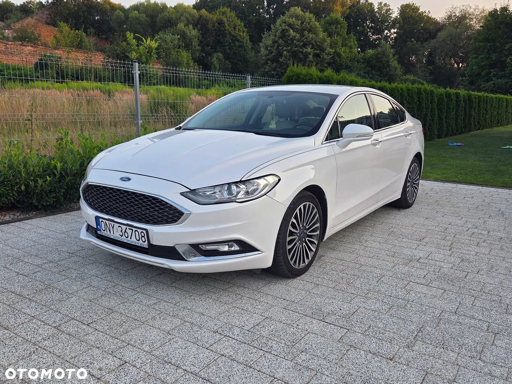 Ford Fusion - 1