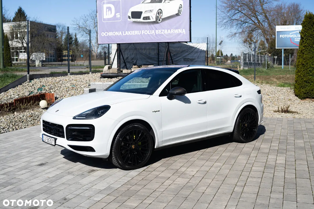 Porsche Cayenne Coupe Platinum Edition - 4