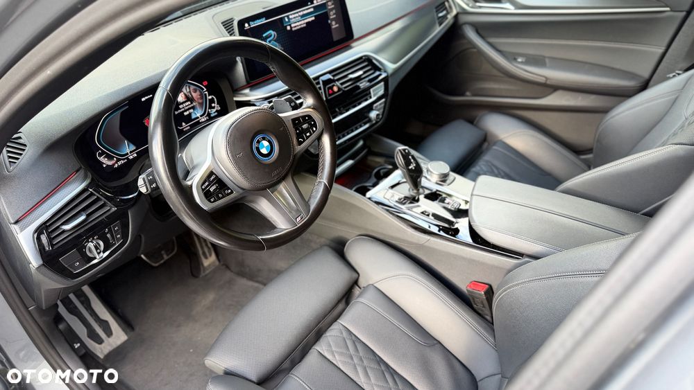 BMW Seria 5 530e xDrive - 8