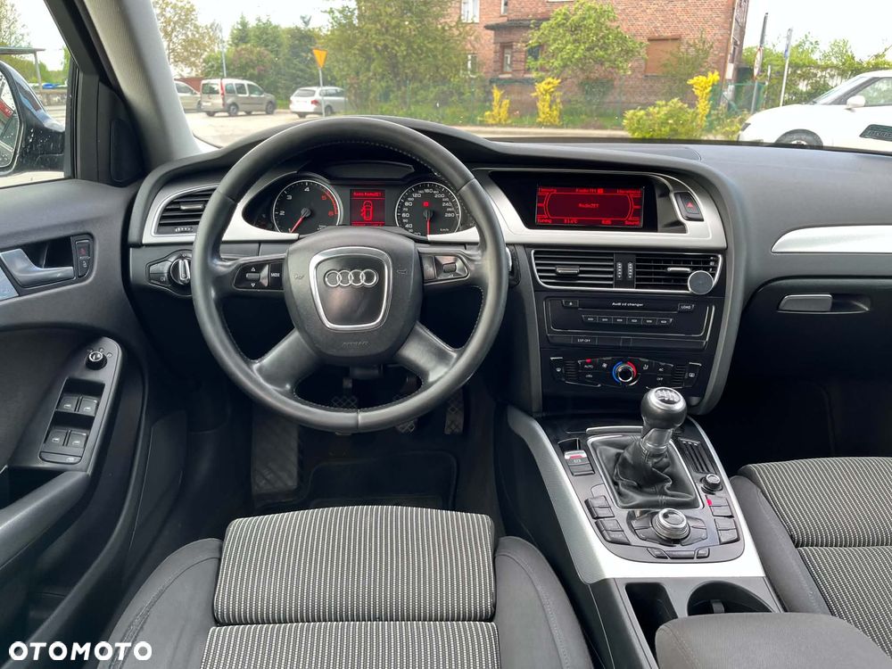 Audi A4 Avant 2.0 TDI DPF - 12