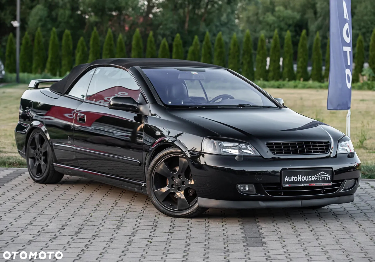 Opel Astra II 2.2 Sport - 2