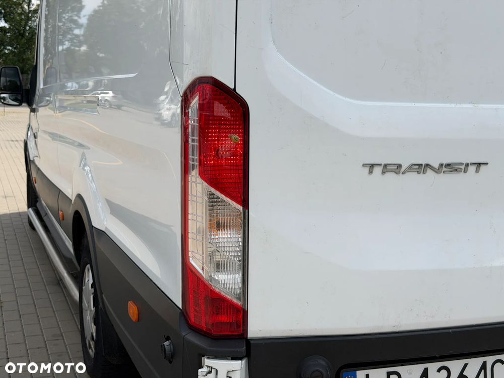 Ford Transit - 24