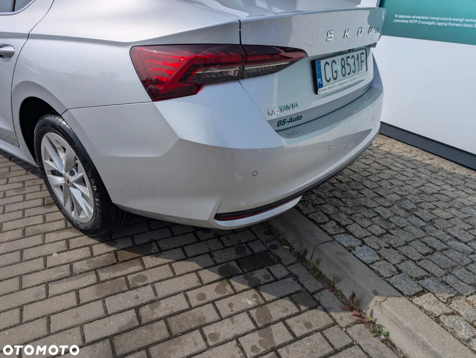 Skoda Octavia 2.0 TDI Selection DSG - 9