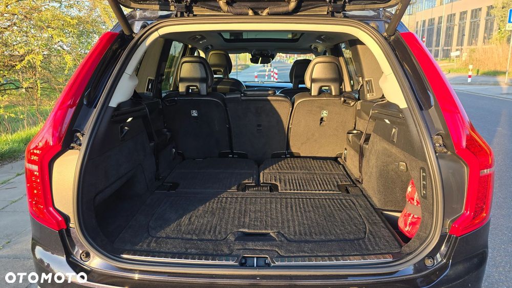 Volvo XC 90 D5 AWD Inscription 7os - 28