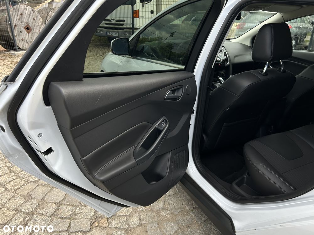 Ford Focus 1.6 EcoBoost Start-Stopp-System Titanium - 21