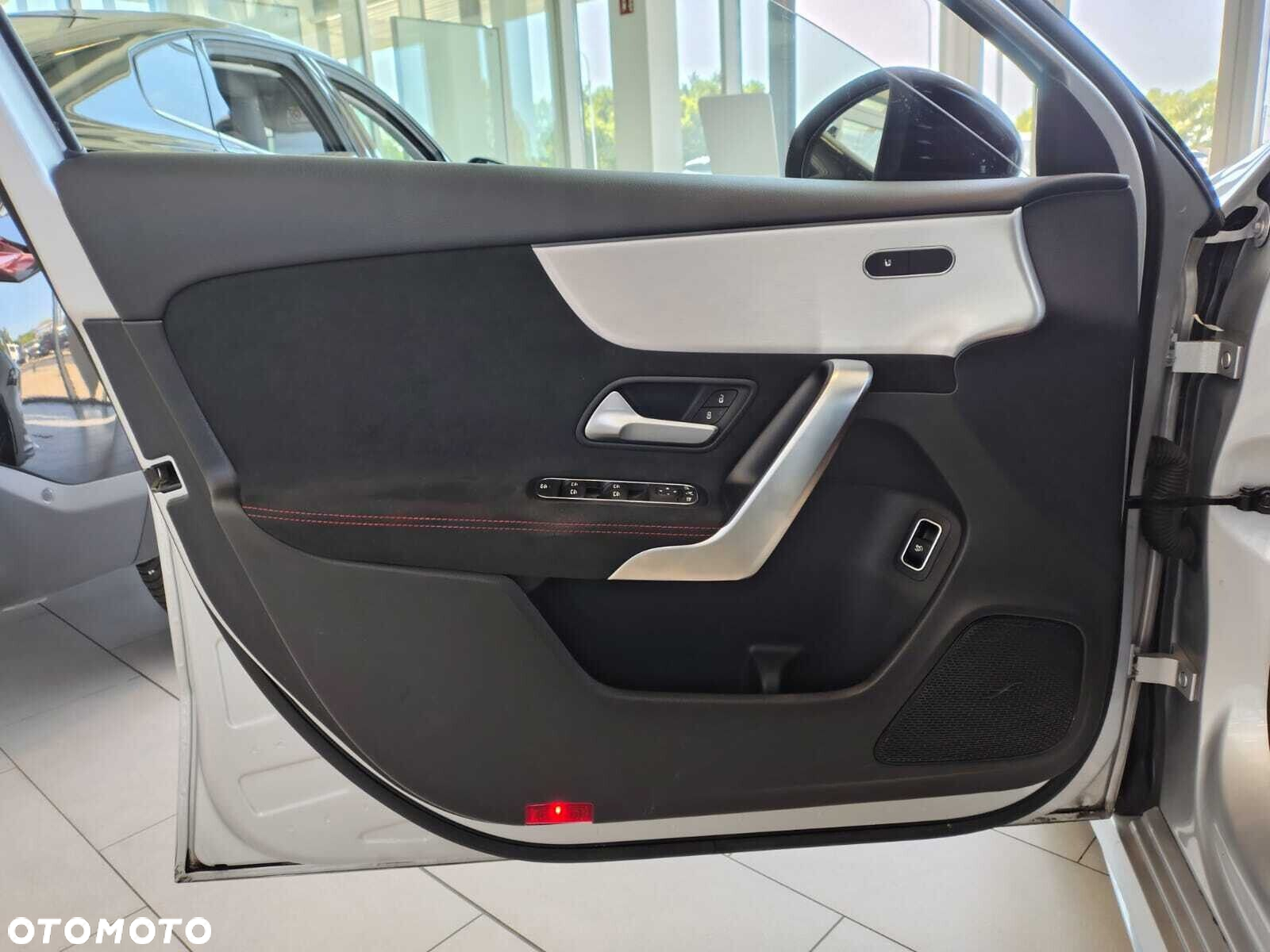 Mercedes-Benz Klasa A 200 AMG Line 7G-DCT - 11