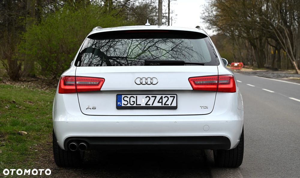 Audi A6 Avant - 16