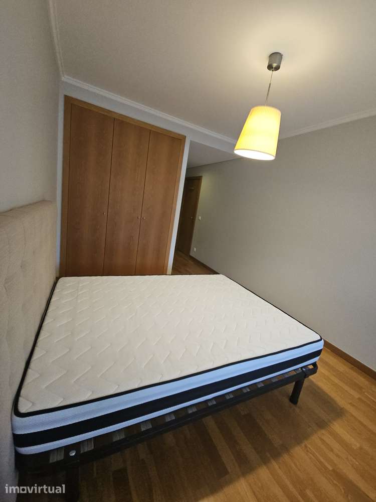 Apartamento T2+1 mobilado e equipado, próximo do Hospital de São João - Grande imagem: 4/9